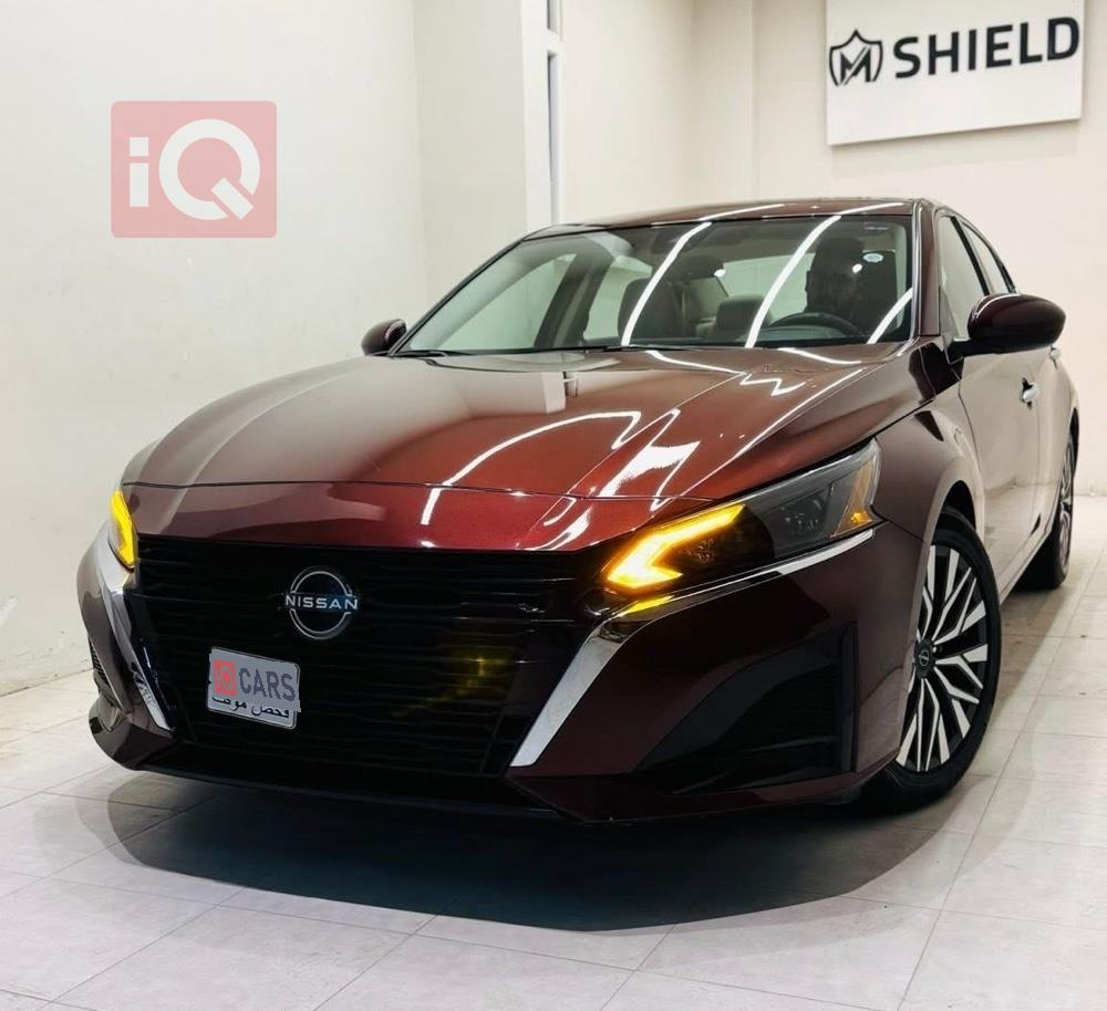 نیسان ئەلتیما